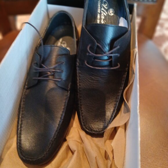 Mens all leather lace up loafers. New and unworn. - Picture 1 of 7